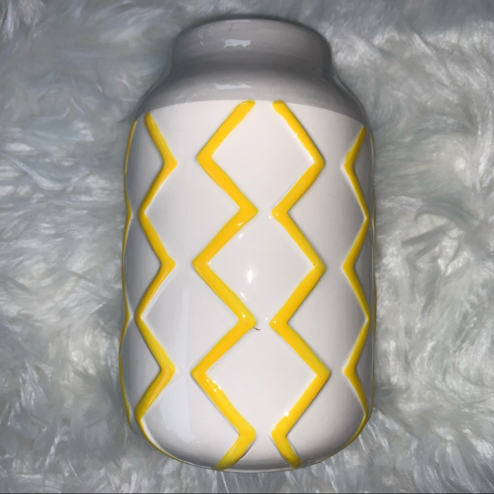 Hello Sunshine Ceramic Vase - Picture 5 of 9